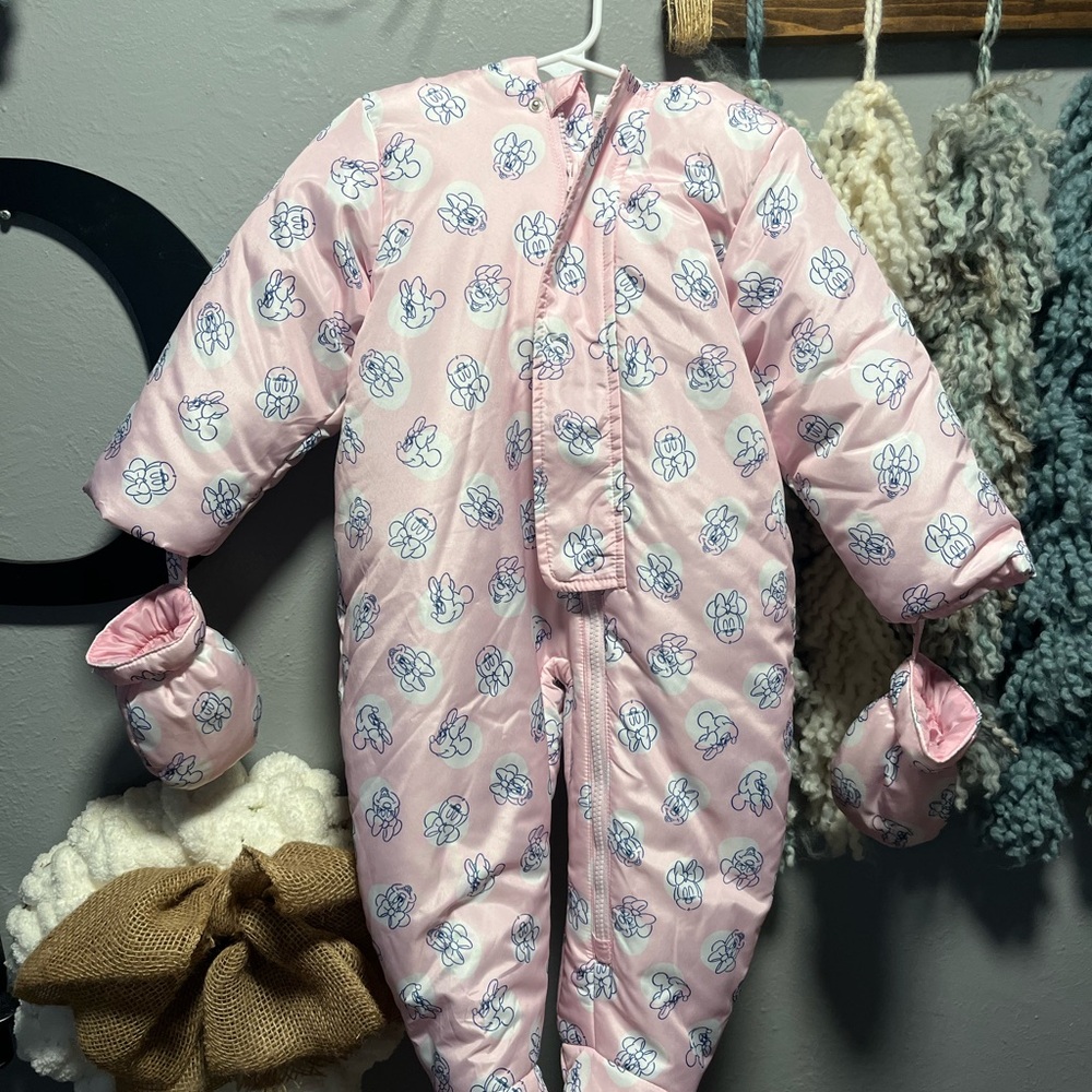 Disney Pink Puffer Jacket with Insulated Design and Zipper